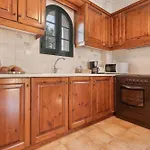 Villa Anogia *